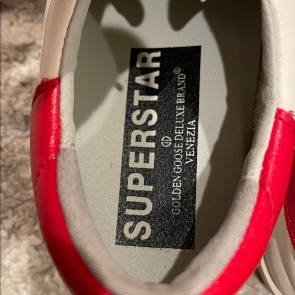 Golden Goose White and Red
Distressed Sneakers Size 8 - Picture 6 of 11